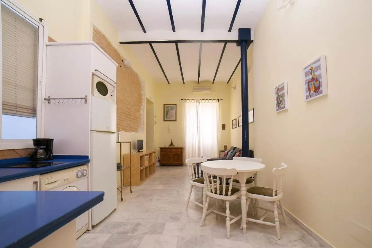 Alohamundi Valvanera Seville Apartment